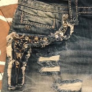 Miss Me Size 27 Mid Rise Shorts